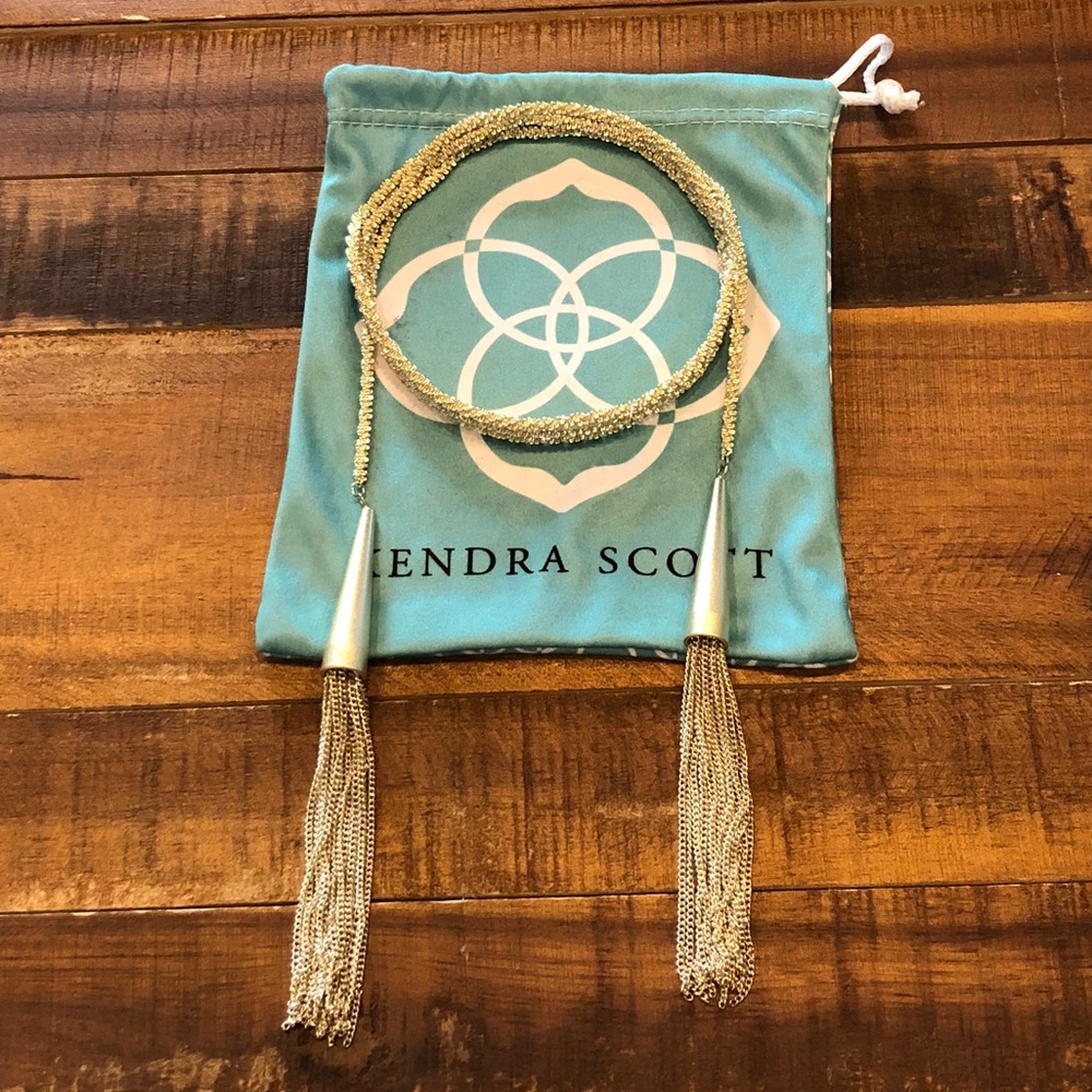 Phara Necklace in Gold